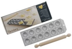 Oldenhof Ravioliplaat 12 Stuks Rond 52 Mm X 52 Mm Aluminium Met Deegroller In Geschenkverpakking