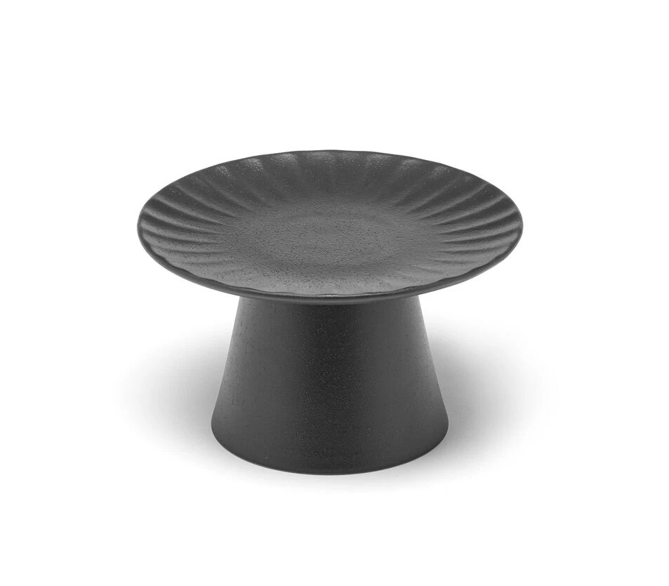 Serax INKU By Sergio Herman Taartplateau S ø 15 Cm H 9 Cm Aardewerk Zwart 3 Serax INKU By Sergio Herman Taartplateau S ø 15 Cm H 9 Cm Aardewerk Zwart