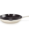 Le Creuset Skillet Koekenpan ø 26 Cm Gietijzer Meringue -Keukengerei Winkel lc 20200220 hl ps fs 20182267160422 001